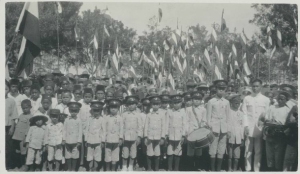 Anak-Anak Sekolah di Ende pada 31 Agustus 1924